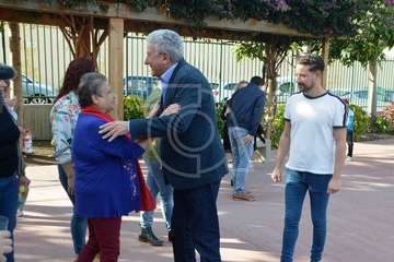 Reunión de los candidatos nacionalistas (NC) con la directiva del colectivo vecinal del Valle de los Nueve (Foto TA)